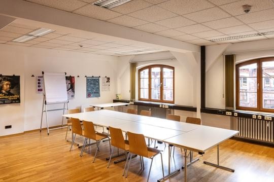 (Foto: Lys Y. Seng) 4. OG Raum 412