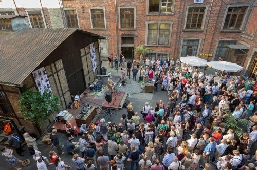 Foto des Eröffnungsfests des IZ (Foto: Rothe) Foto des Eröffnungsfests des IZ (Foto: Rothe)